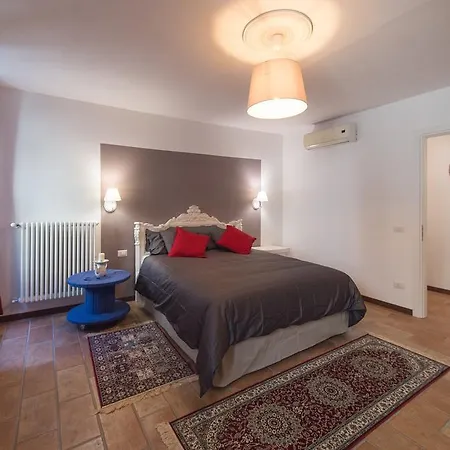 La Trinuzia Guest house Prato (Prato)